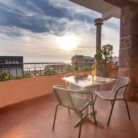 Apartments And Rooms Levantin Inn Sveti Stefan Eksteriør bilde