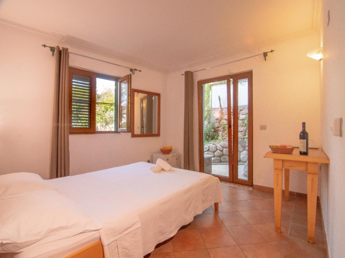 Apartments And Rooms Levantin Inn Sveti Stefan Eksteriør bilde