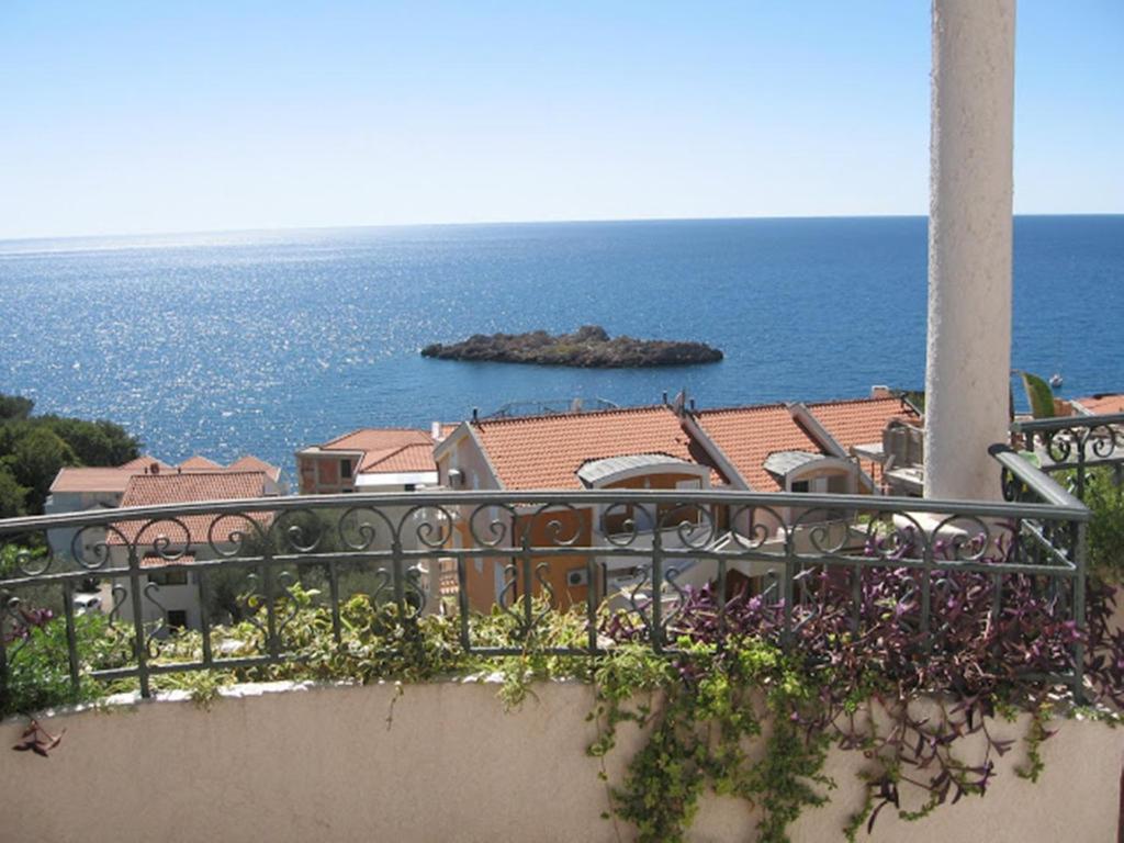 Apartments And Rooms Levantin Inn Sveti Stefan Rom bilde