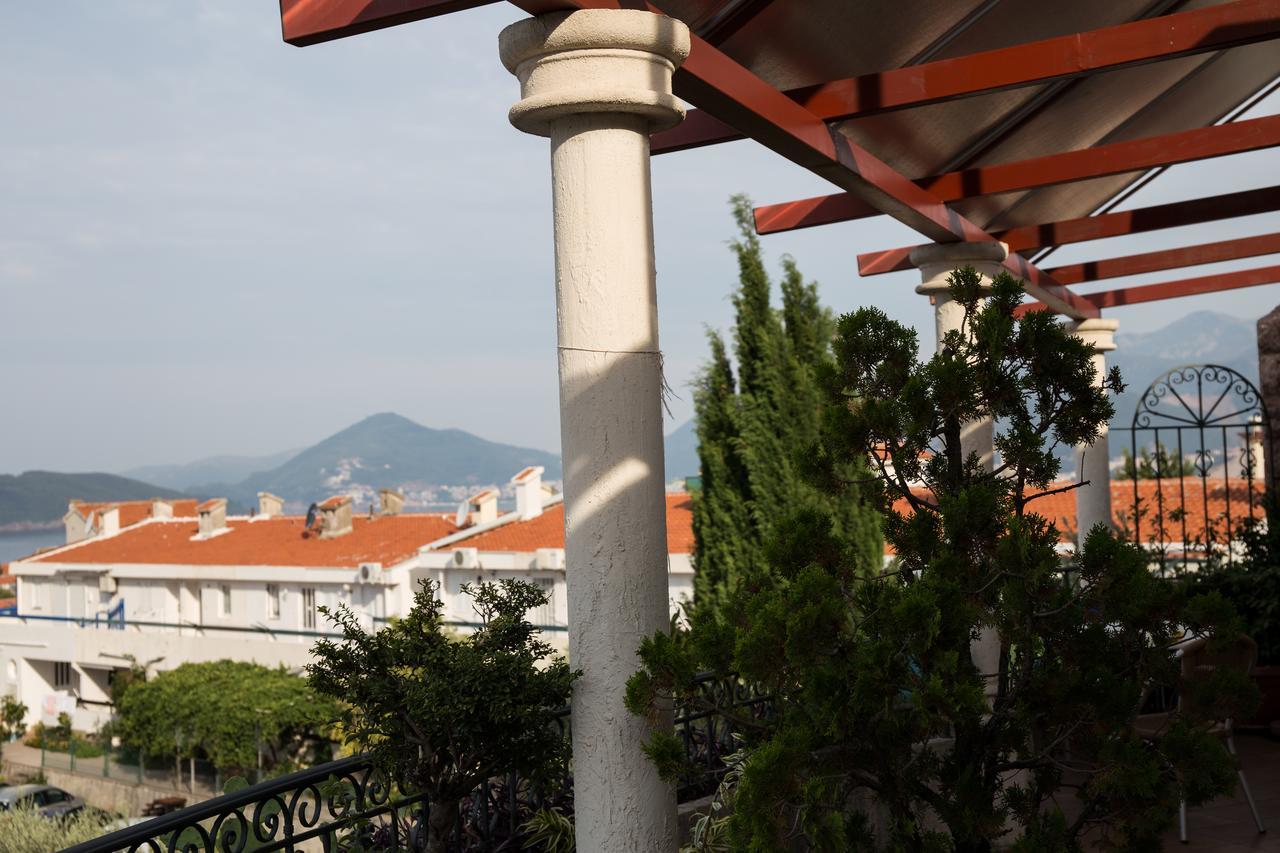 Apartments And Rooms Levantin Inn Sveti Stefan Eksteriør bilde