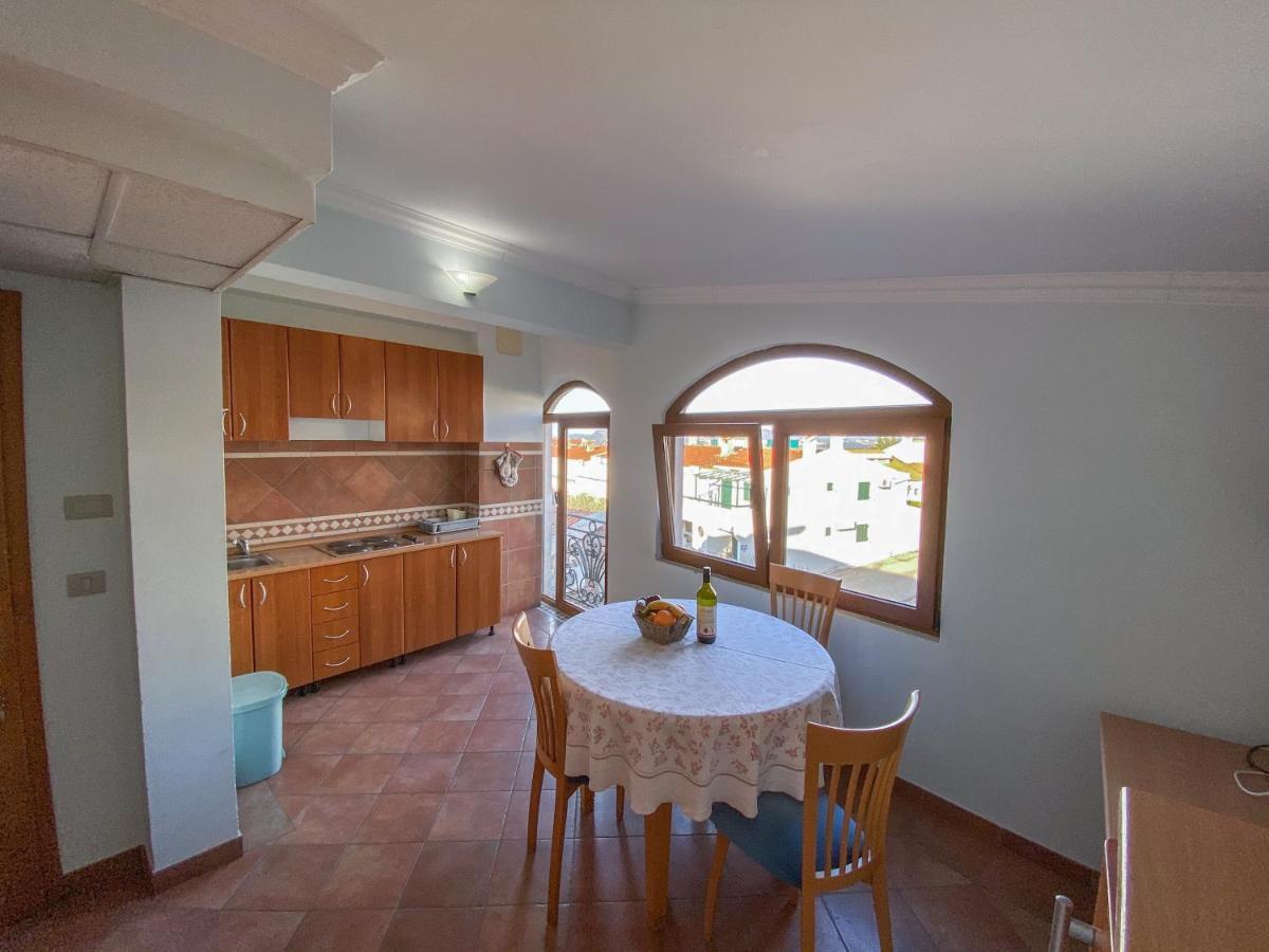Apartments And Rooms Levantin Inn Sveti Stefan Eksteriør bilde